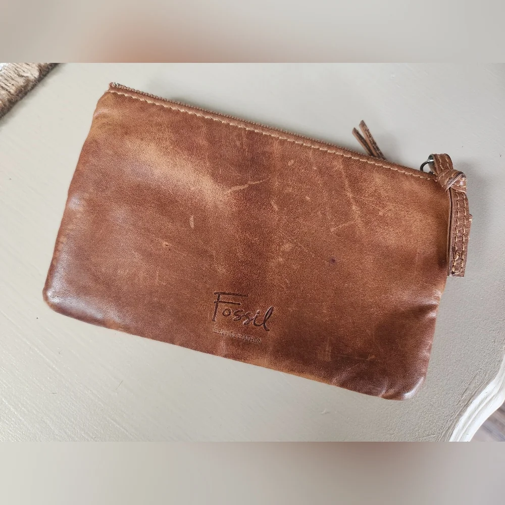 Fossil Tan Leather Wristlet